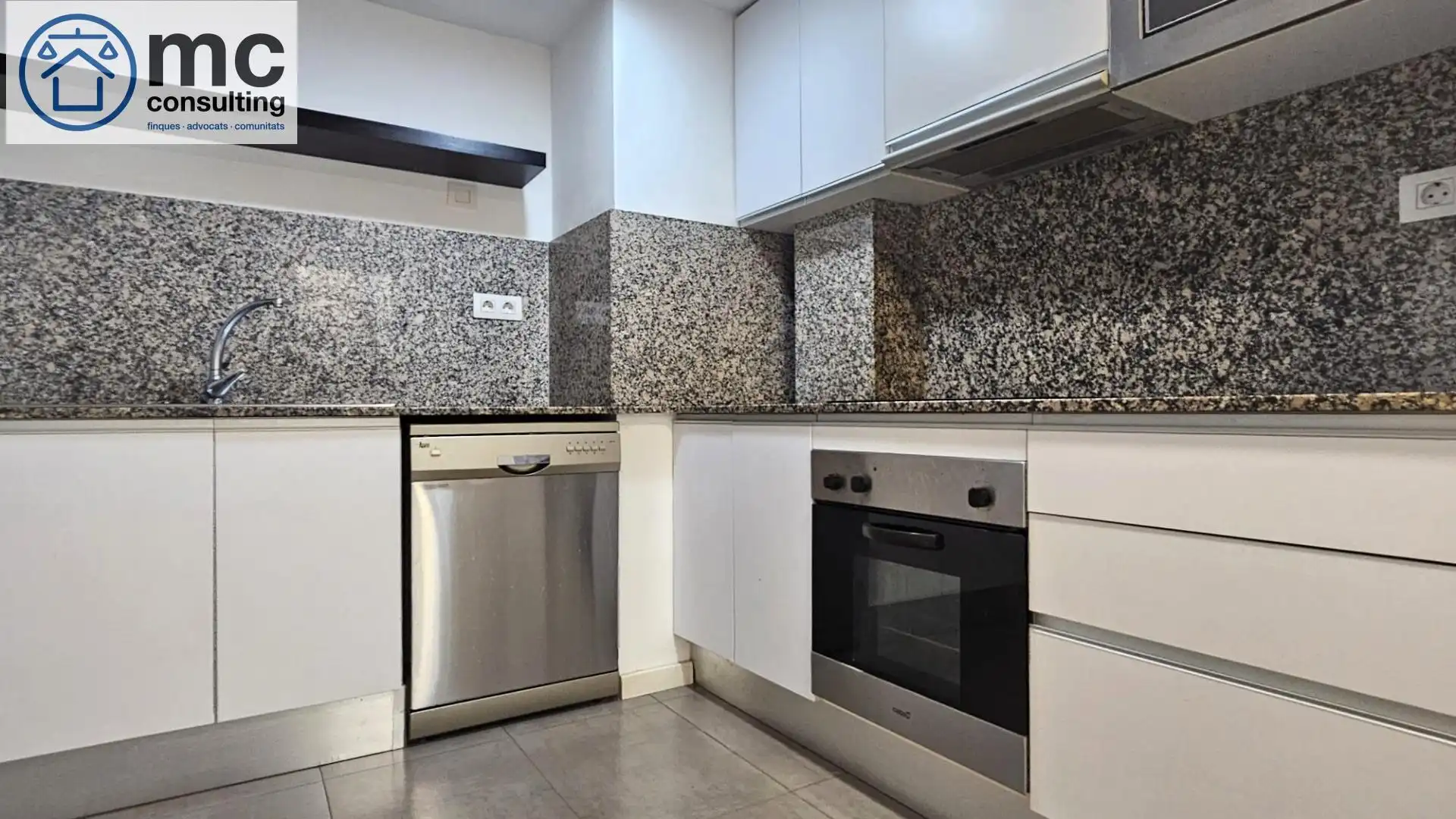 Kitchen of Duplexes for sale in Montserrat - El Passeig
