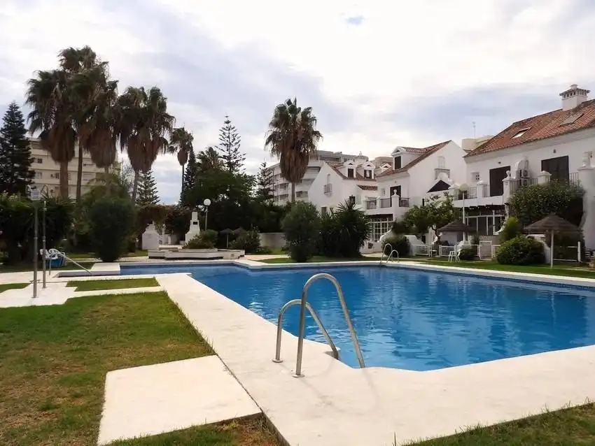 Apartment with pool for sale in Castillo Sohail - Myramar, imagen 24