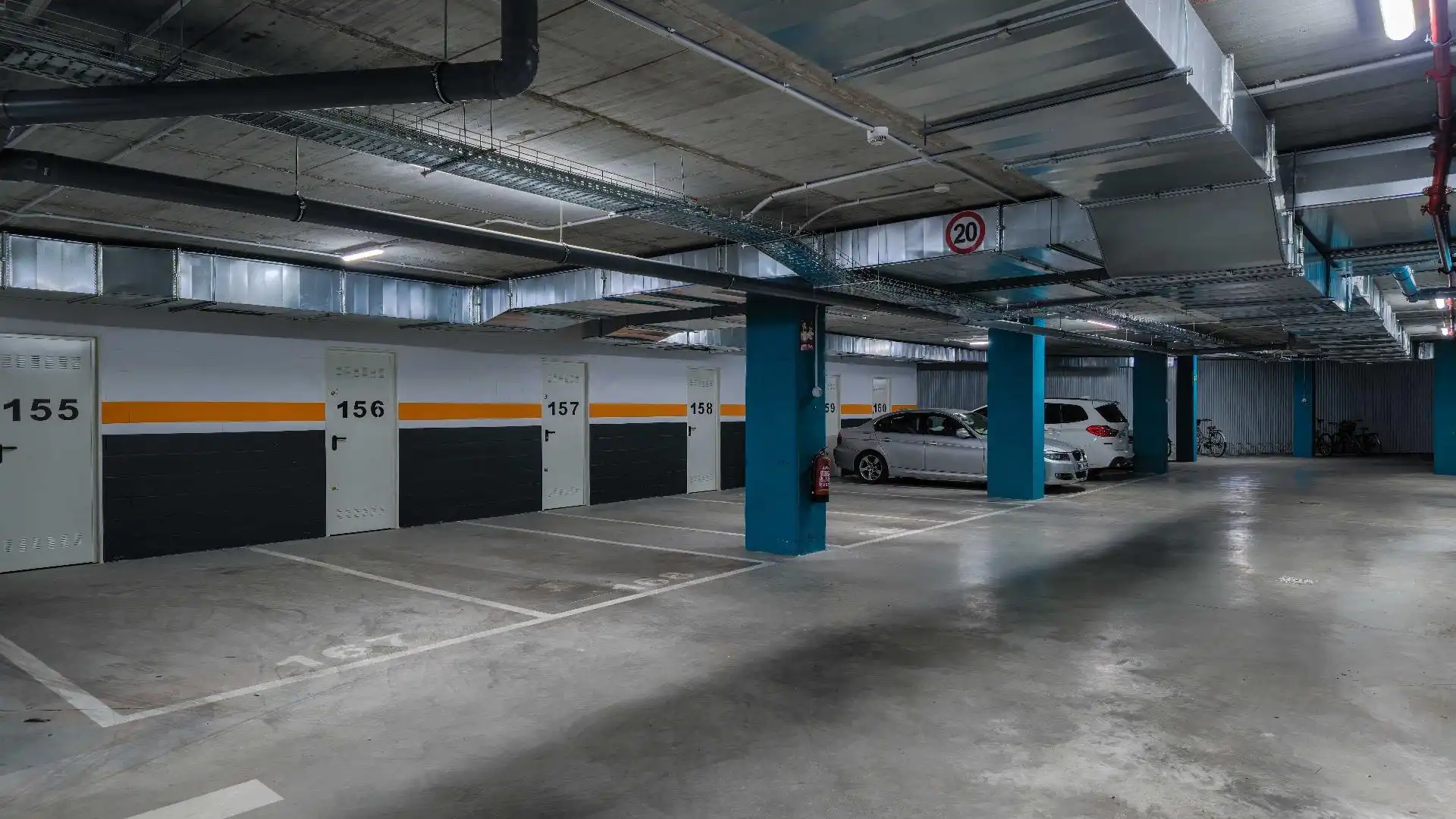 Parking of Flat for sale in Sevilla  with Air Conditioner and Terrace