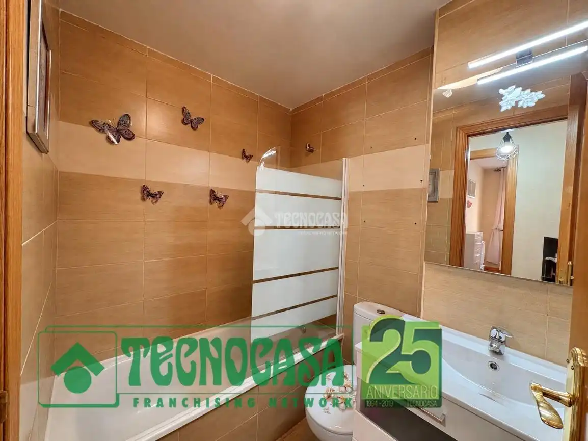 Baño de Piso en venta en Ocaña con Calefacción