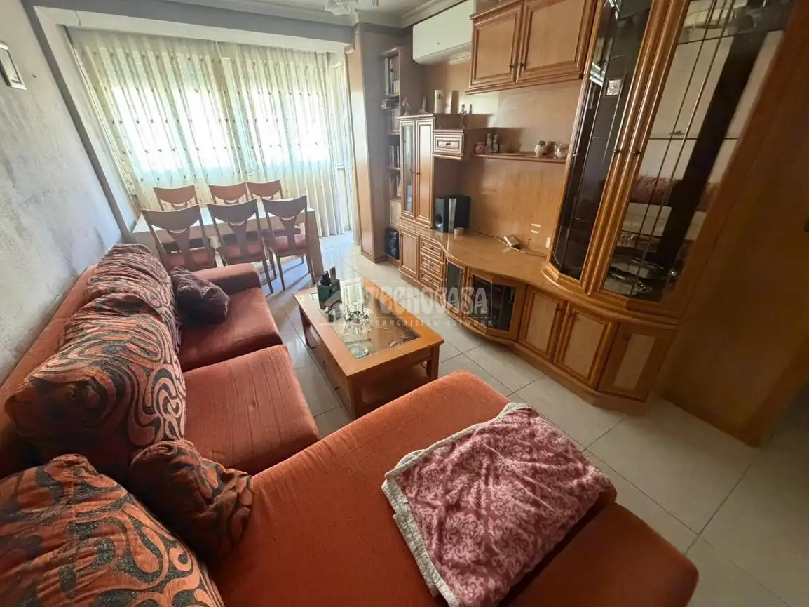 Flat for sale in Av. Reyes Católicos, Reyes Católicos