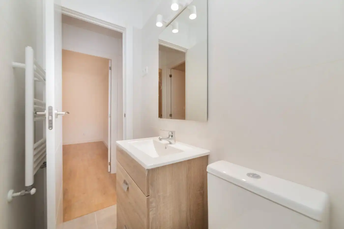 Bathroom of Flat for rent in Hortaleza