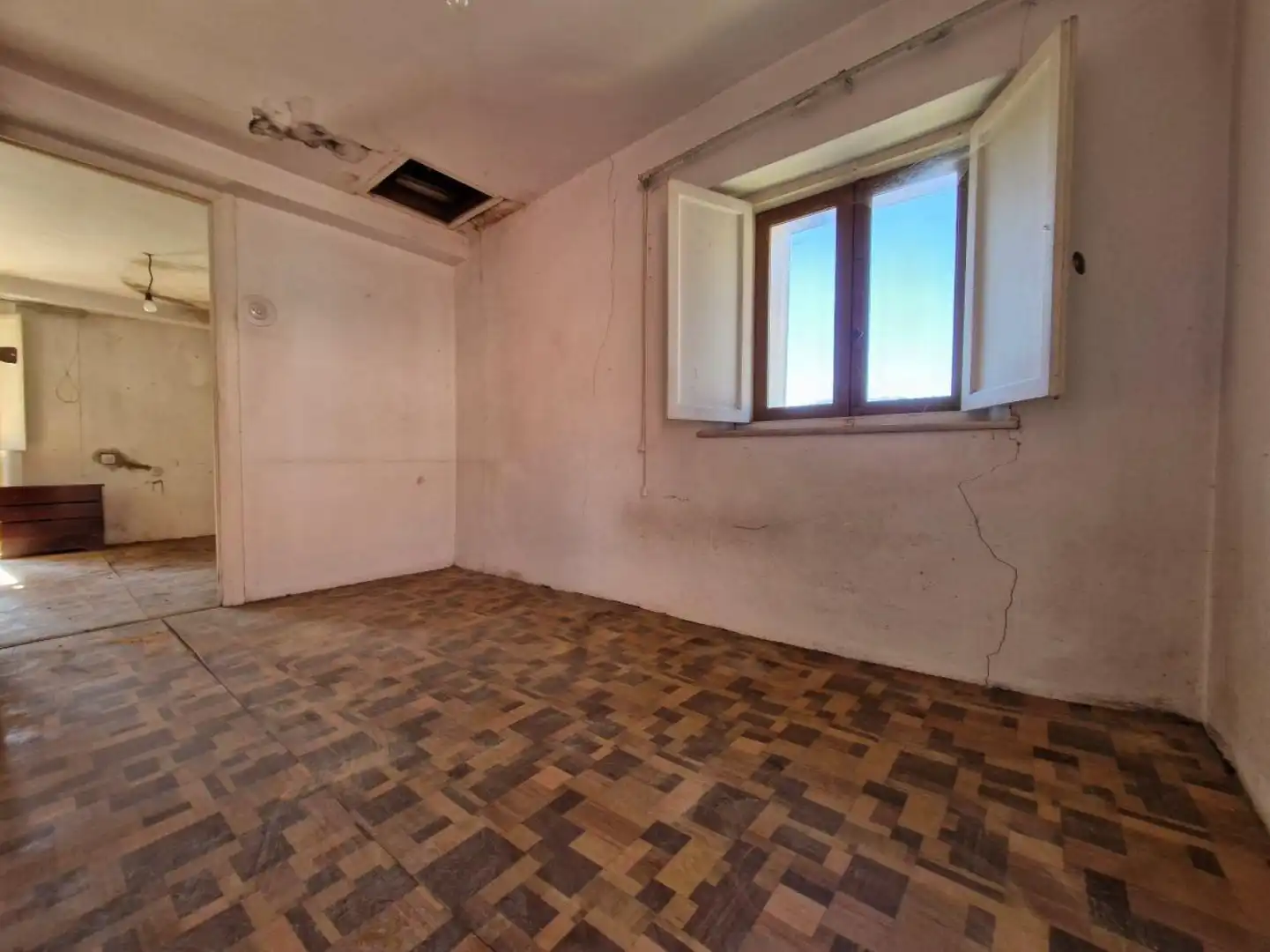 Einfamilien-Reihenhaus zum Verkauf in Arenas de Iguña mit Privatgarten und Balkon