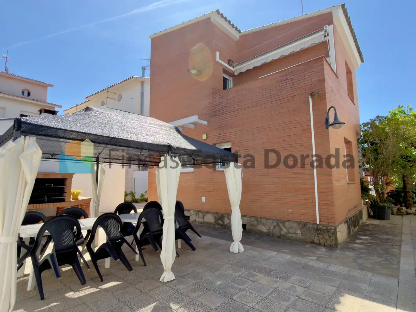 Houses for sale in Cubelles  with Air Conditioner, Private garden and Parquet flooring