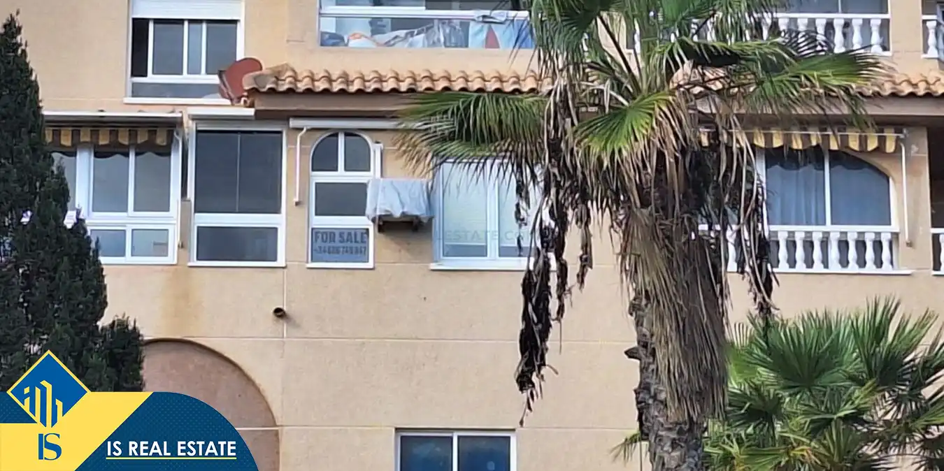 Vista exterior de Estudi en venda en Torrevieja amb Aire condicionat, Calefacció i Terrassa