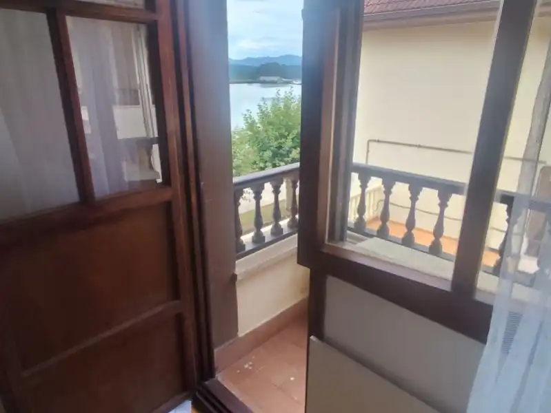 Terrassa de Pis de lloguer en Muros de Nalón amb Calefacció, Moblat i Forn