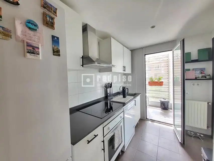 Cocina de Piso en venta en Valdemoro con Aire acondicionado, Calefacción y Jardín privado
