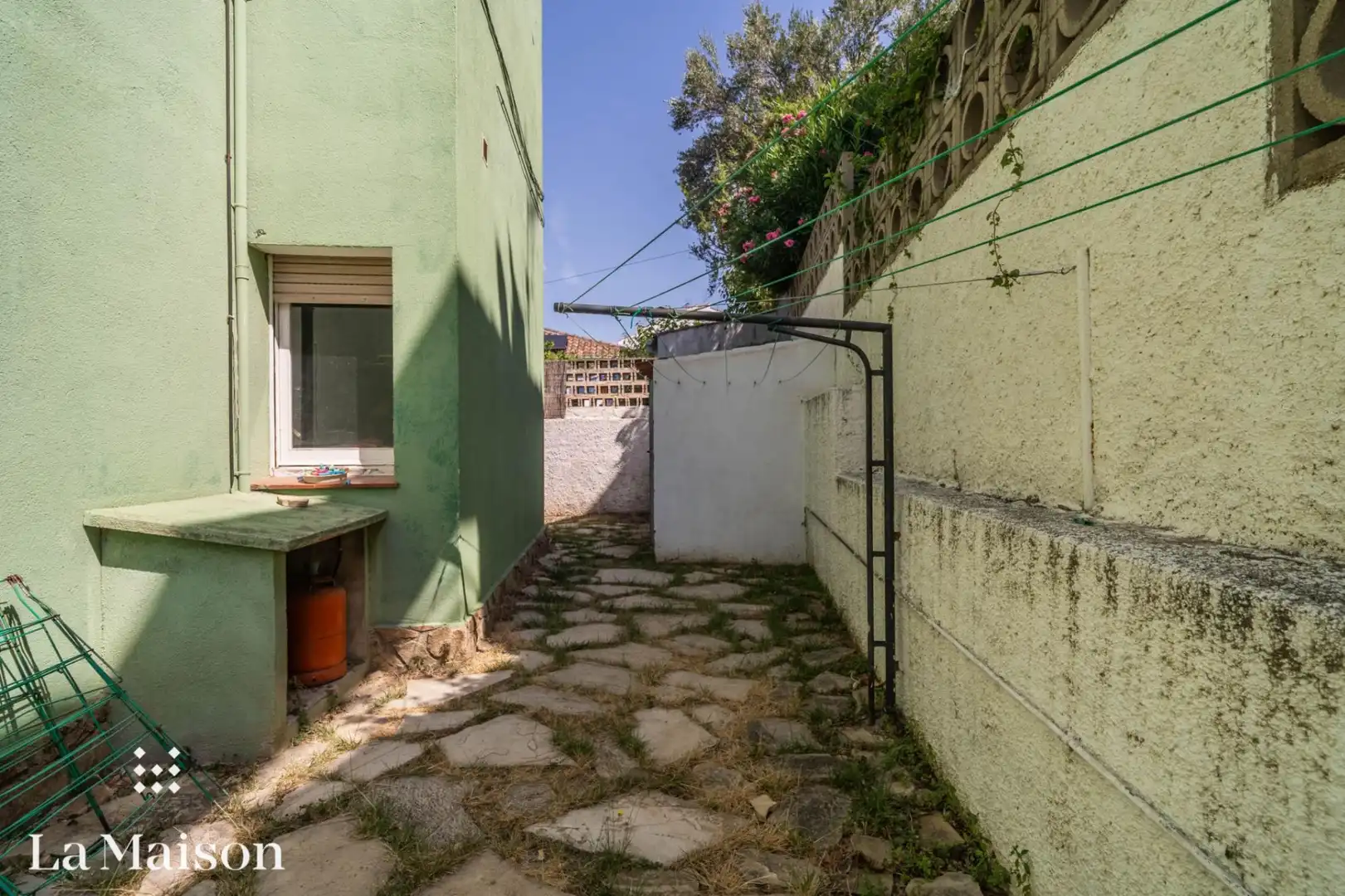 Vista exterior de Casa o xalet en venda en Arenys de Mar amb Jardí privat, Terrassa i Traster