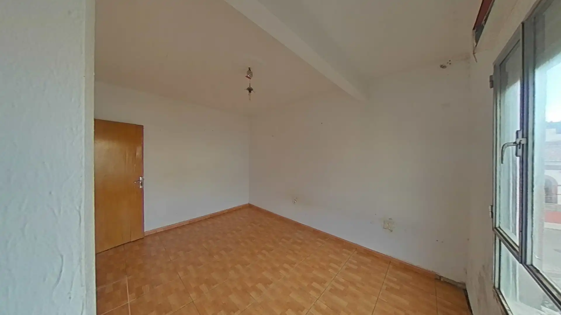 Schlafzimmer von Wohnung zum Verkauf in Chiva mit Balkon