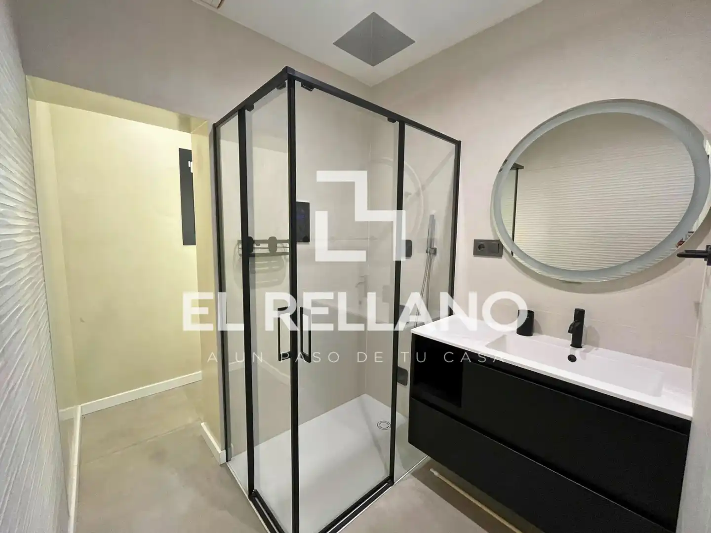 Baño de Piso en venta en Badalona con Aire acondicionado, Calefacción y Jardín privado