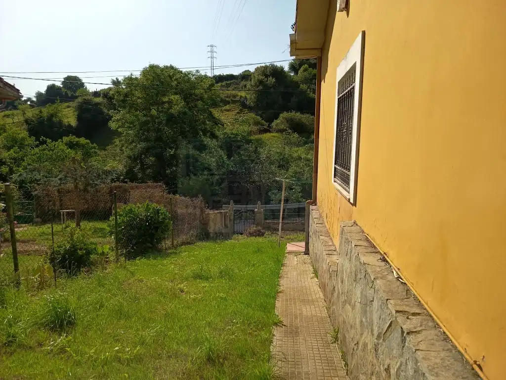Houses for sale in Avilés  with Furnished