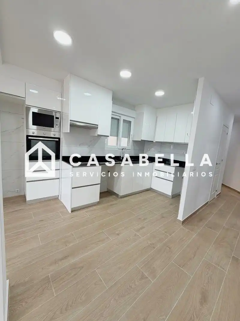 Piso en venta en Cid, Nou Moles