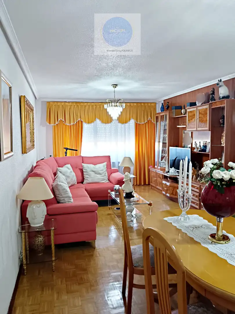 Sala d'estar de Pis en venda en Coslada amb Aire condicionat, Calefacció i Parquet