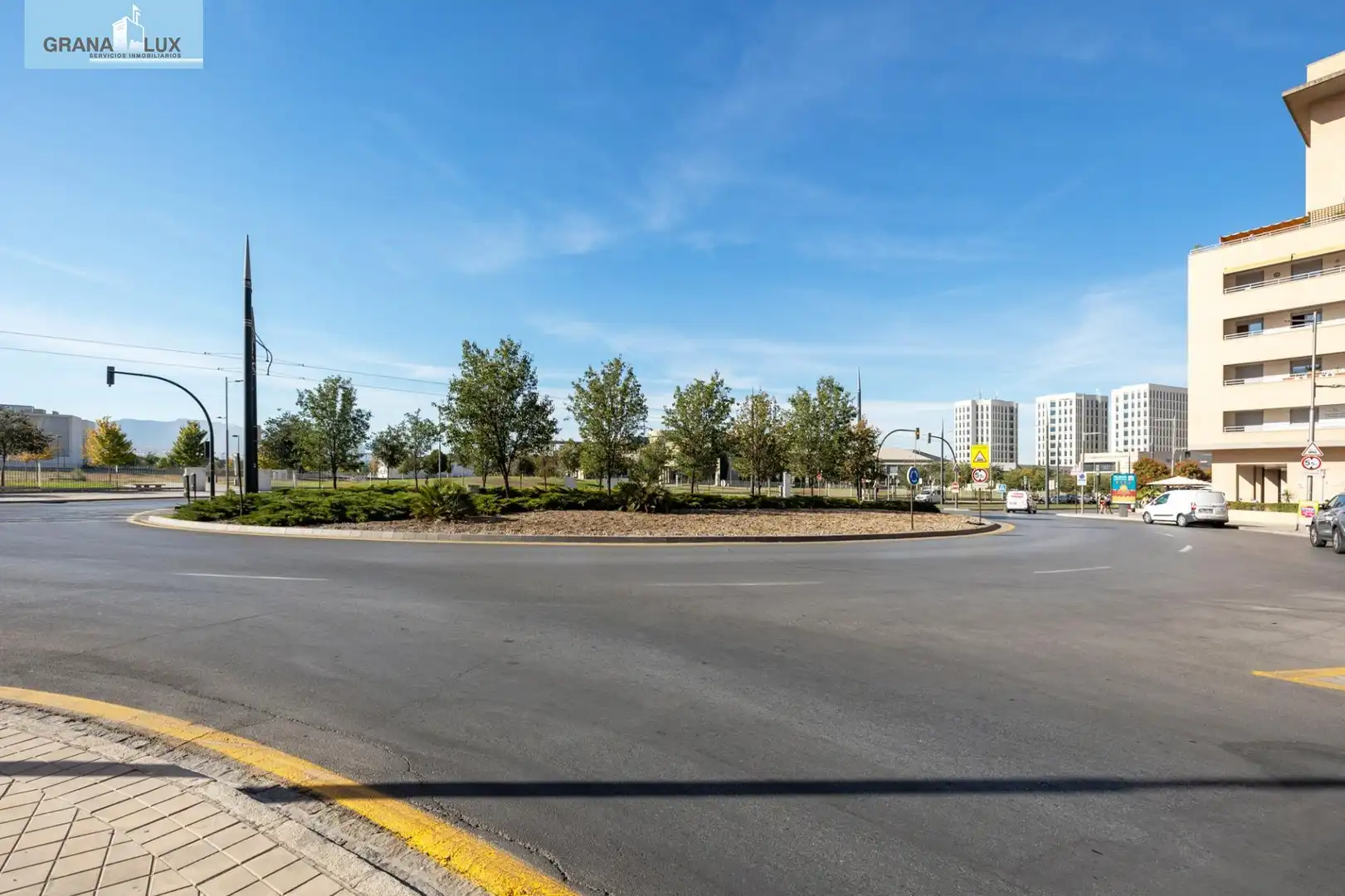 Local en venta en Plaza Catedratica Asunción Linares, 1, Barrio de Zaidín