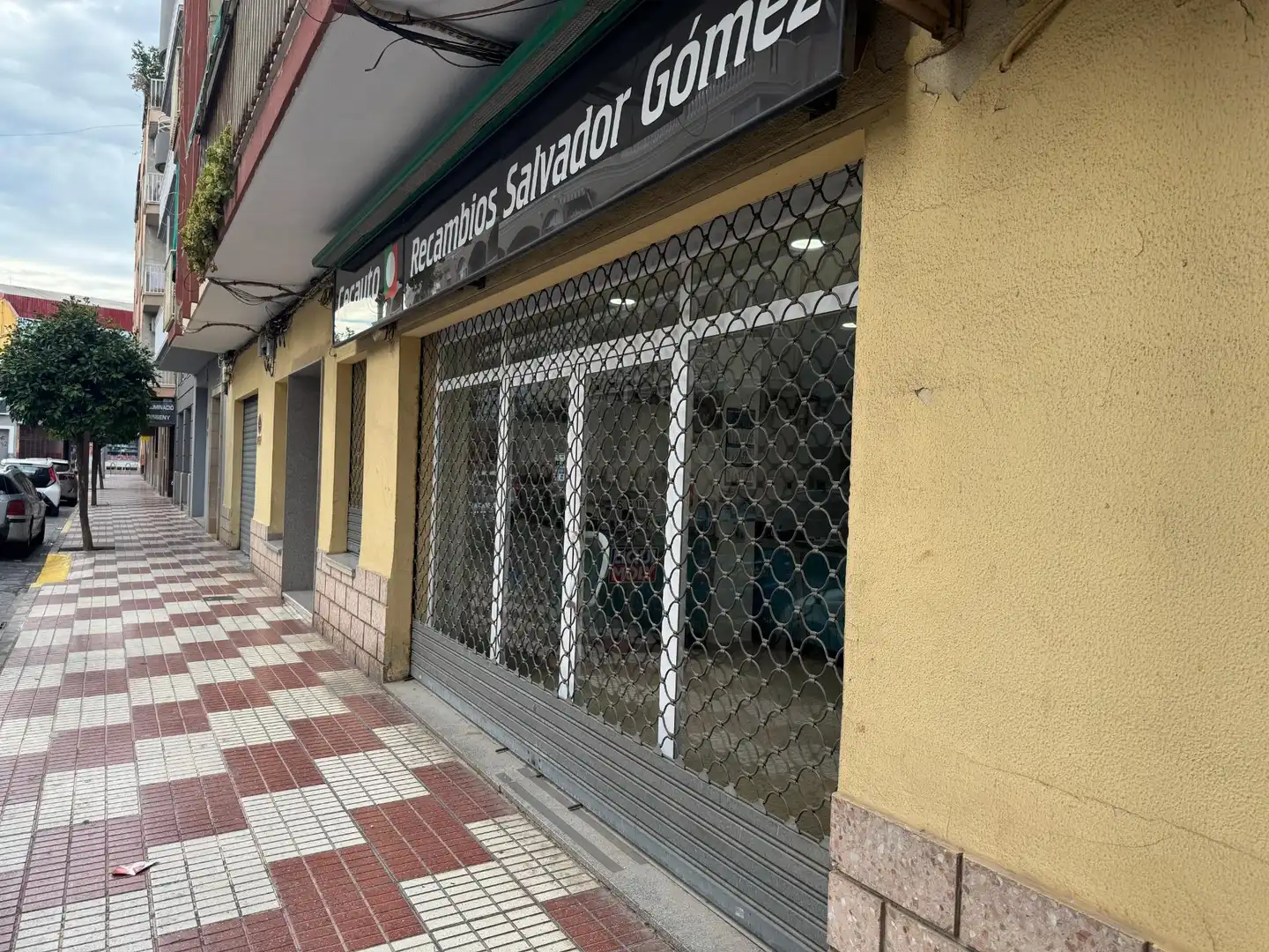 Business premises for sale in Calle Arbres
