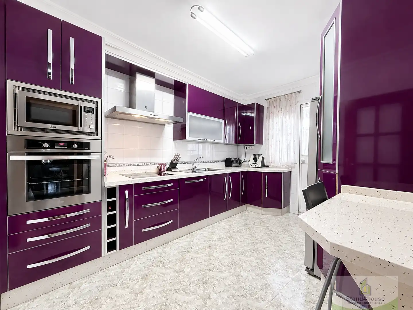 Kitchen of Flat for sale in Bollullos Par del Condado  with Air Conditioner, Heating and Storage room