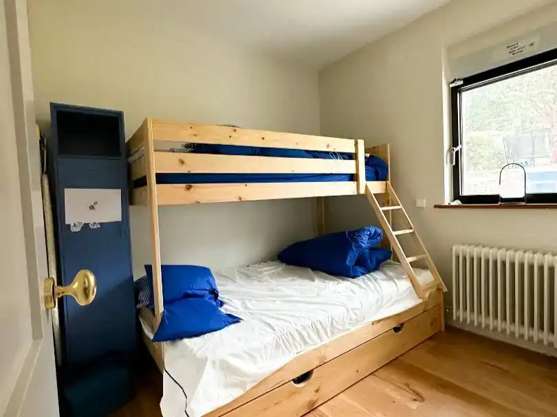 Dormitori de Casa o xalet de lloguer en Navacerrada amb Jardí privat, Parquet i Traster
