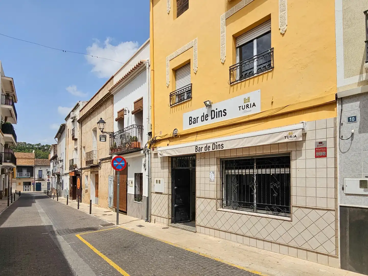 Vista exterior de Local en venta en Ròtova con Aire acondicionado y Amueblado