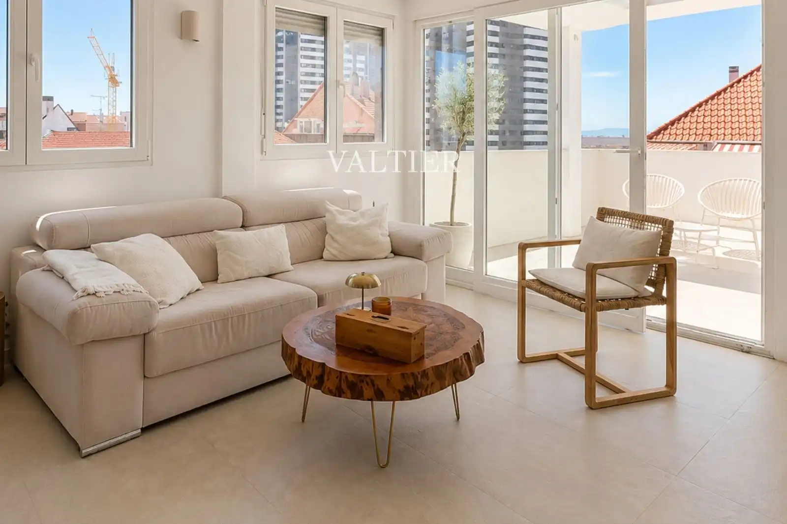 Sala de estar de Dúplex en venta en Madrid con Aire acondicionado, Calefacción y Terraza