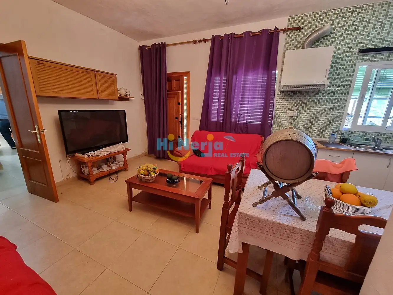 Sala de estar de Casa o chalet de alquiler en Nerja con Terraza, Piscina y Amueblado