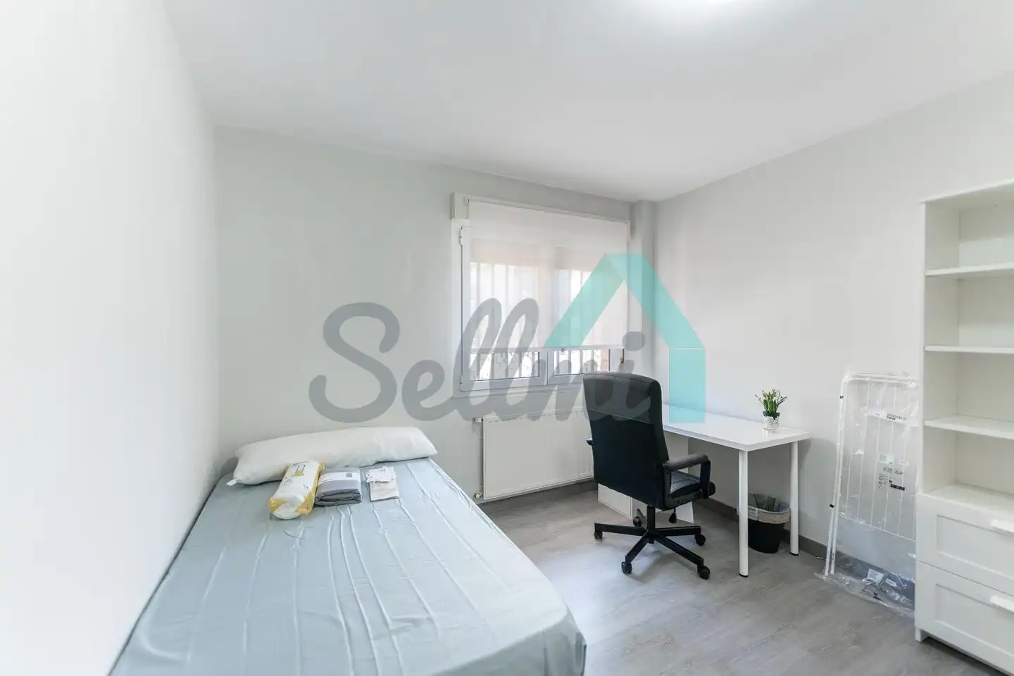 Habitación de Planta baja para compartir en Oviedo  con Calefacción, Amueblado y Internet