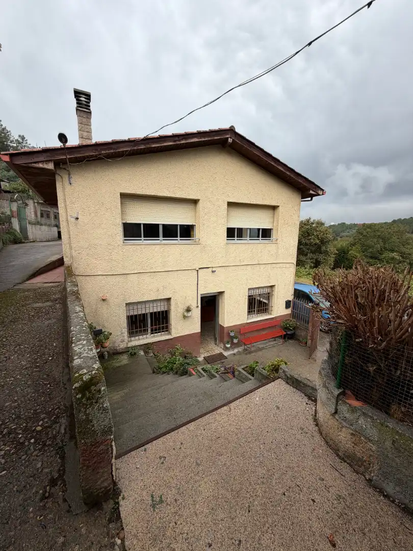 House with terrace for sale in Toén, imagen 3