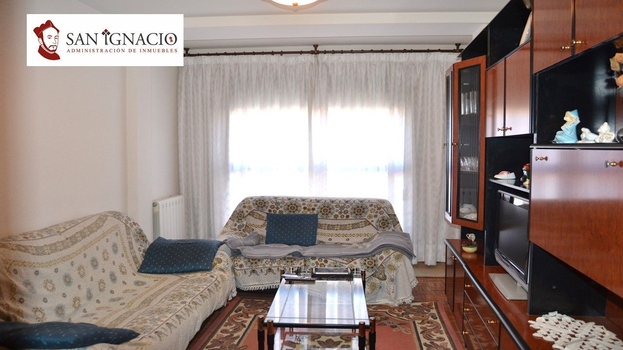 Sala de estar de Piso en venta en Trespaderne con Calefacción, Terraza y Trastero