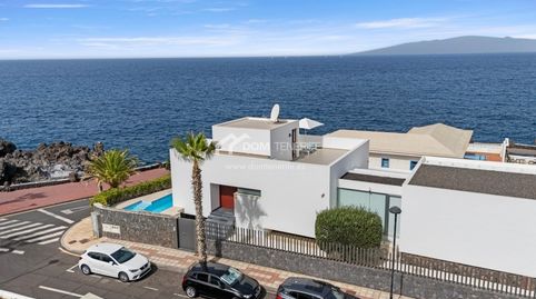 En venta  Playa San Juan  Guía de IsoraVilla de lujo con vistas al mar en venta en Playa San Juan, TenerifeDescubra esta excepcion