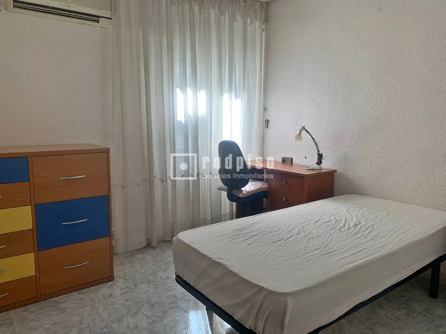 Habitación de Piso de alquiler en Murcia con Aire acondicionado, Terraza y Amueblado