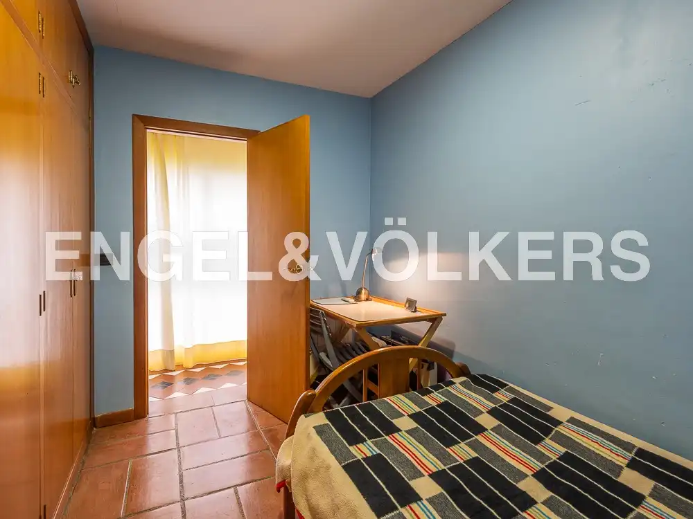 Dormitori de Casa o xalet en venda en Castellón de la Plana / Castelló de la Plana amb Aire condicionat, Calefacció i Jardí privat