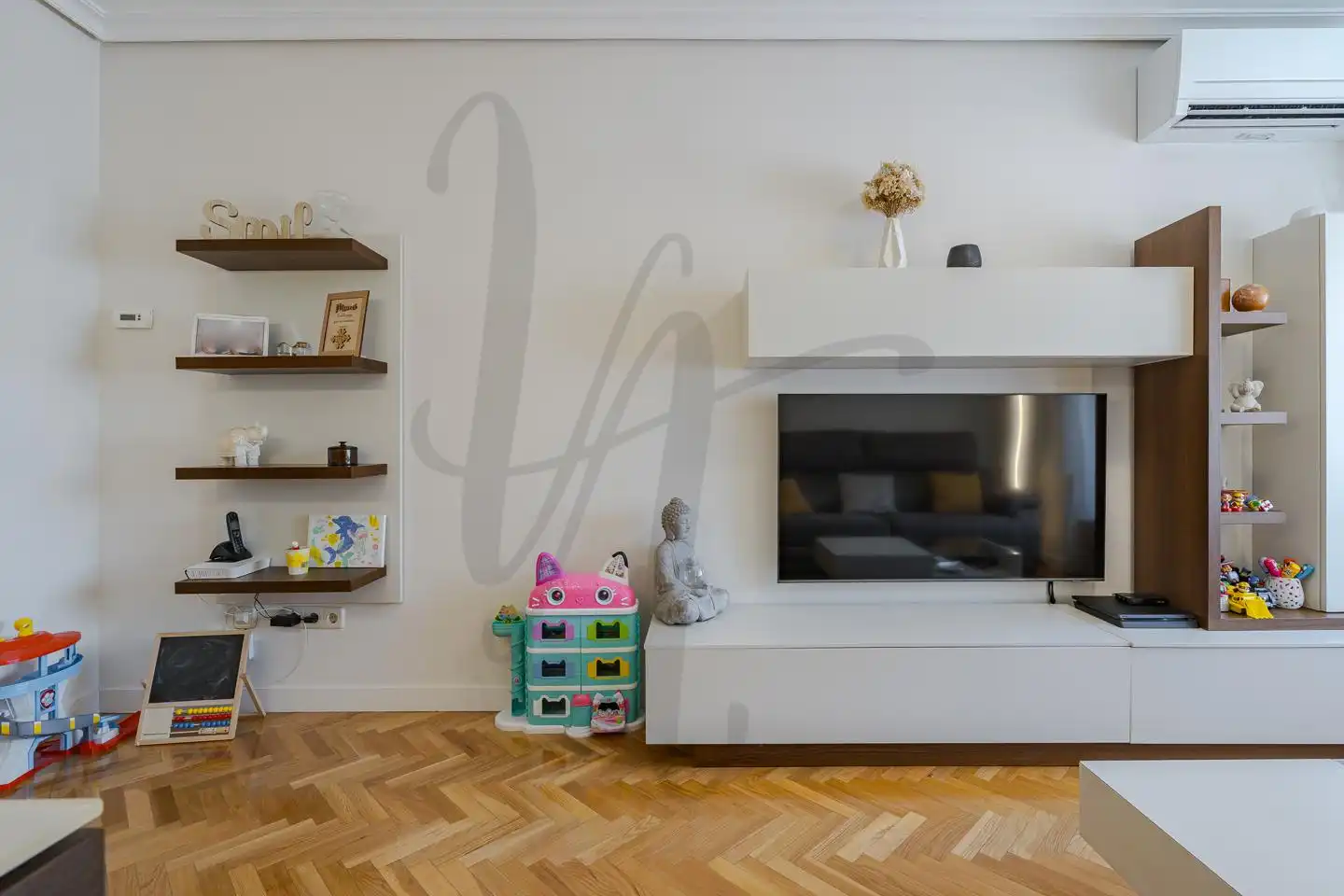 Wohnzimmer von Wohnung zum Verkauf in Madrid mit Klimaanlage, Heizung und Parkett