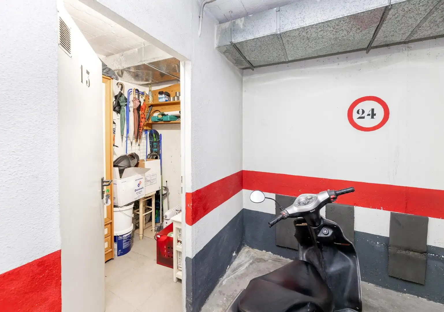 Flat for sale in Granada  with Air Conditioner, Heating and Storage room