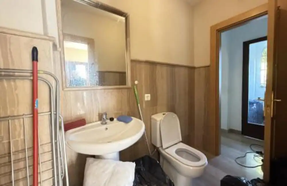 Bathroom of Houses for sale in Estepona  with Air Conditioner, Private garden and Terrace