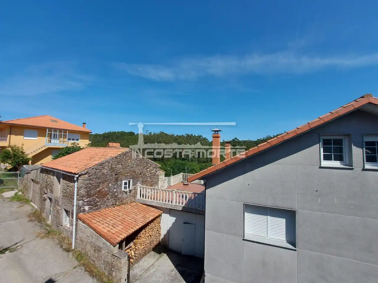 Vista exterior de Casa adosada en venta en Camariñas con Trastero y Amueblado