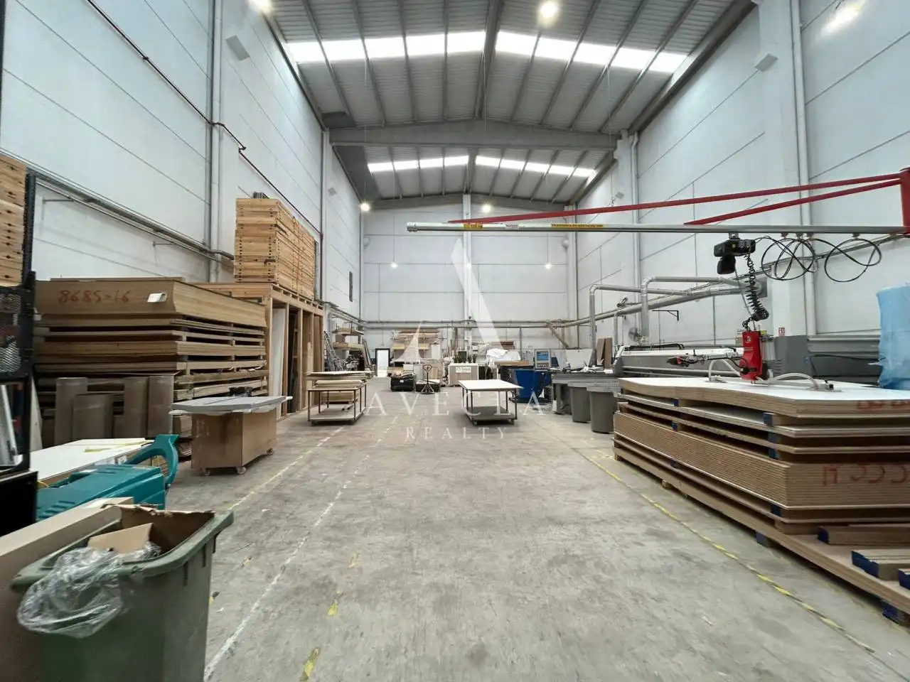 Nave industrial de alquiler en Montcada i Reixac