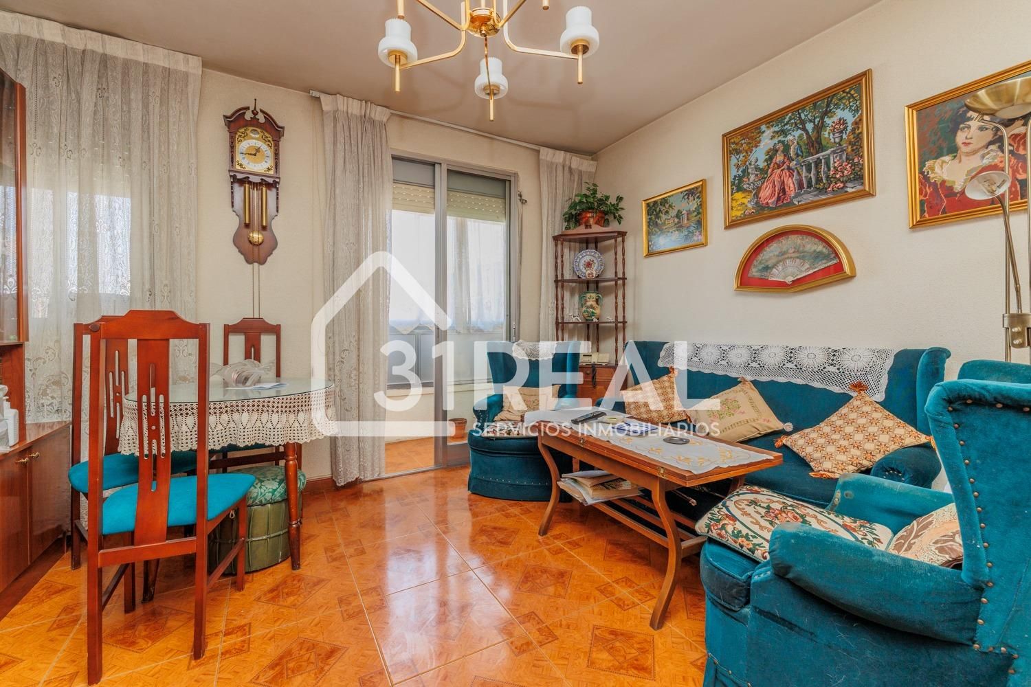 Living room of Flat for sale in  Madrid Capital  with Heating and Terrace