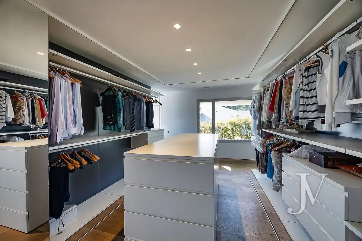 Bedroom of Houses for sale in Madrid  with Air Conditioner, Heating and Private garden