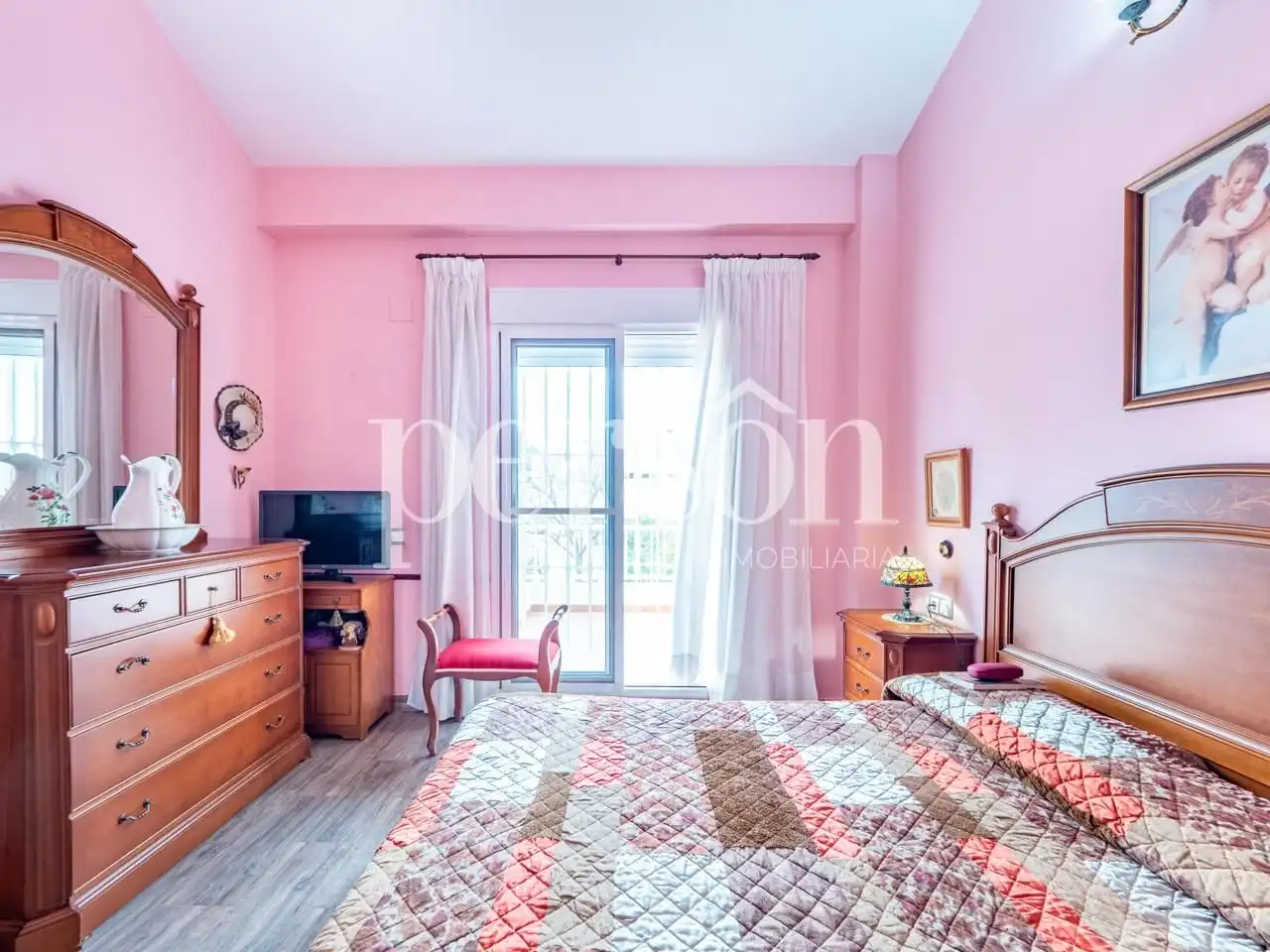 Habitación de Casa adosada en venta en Godella con Calefacción, Jardín privado y Terraza
