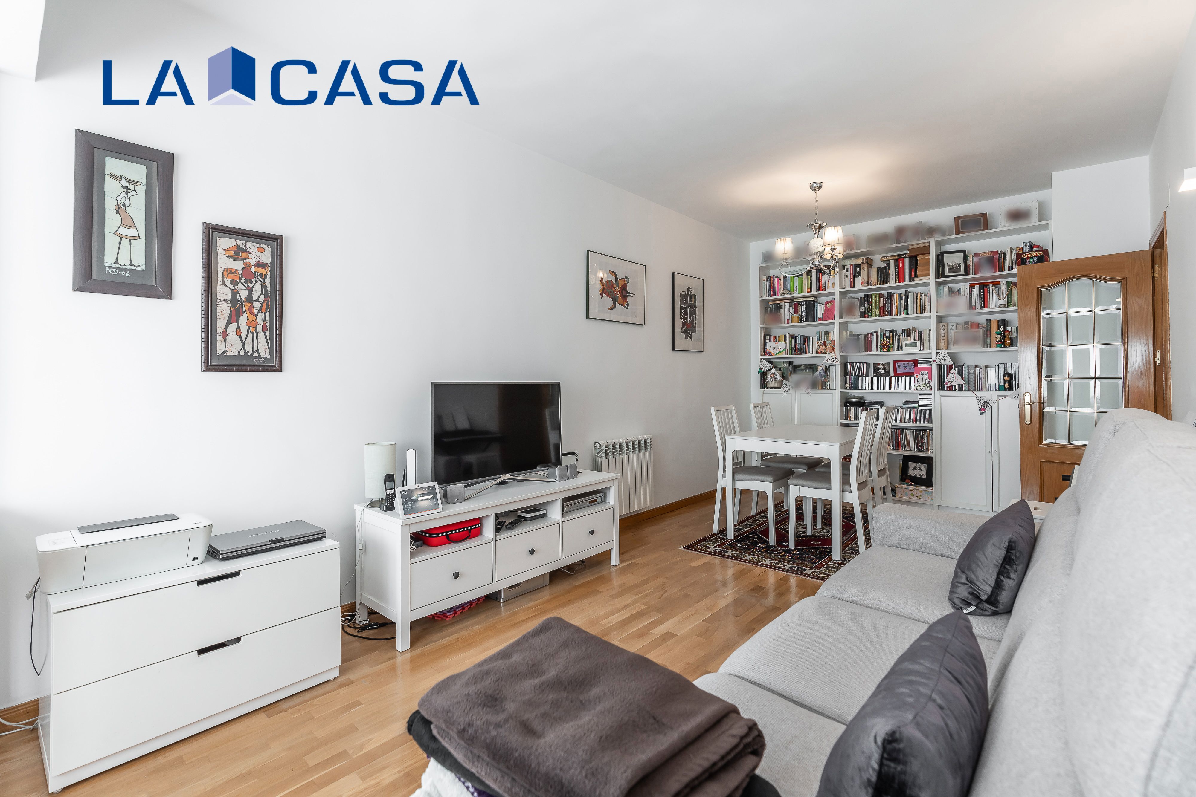Living room of Flat for sale in  Madrid Capital  with Heating and Swimming Pool