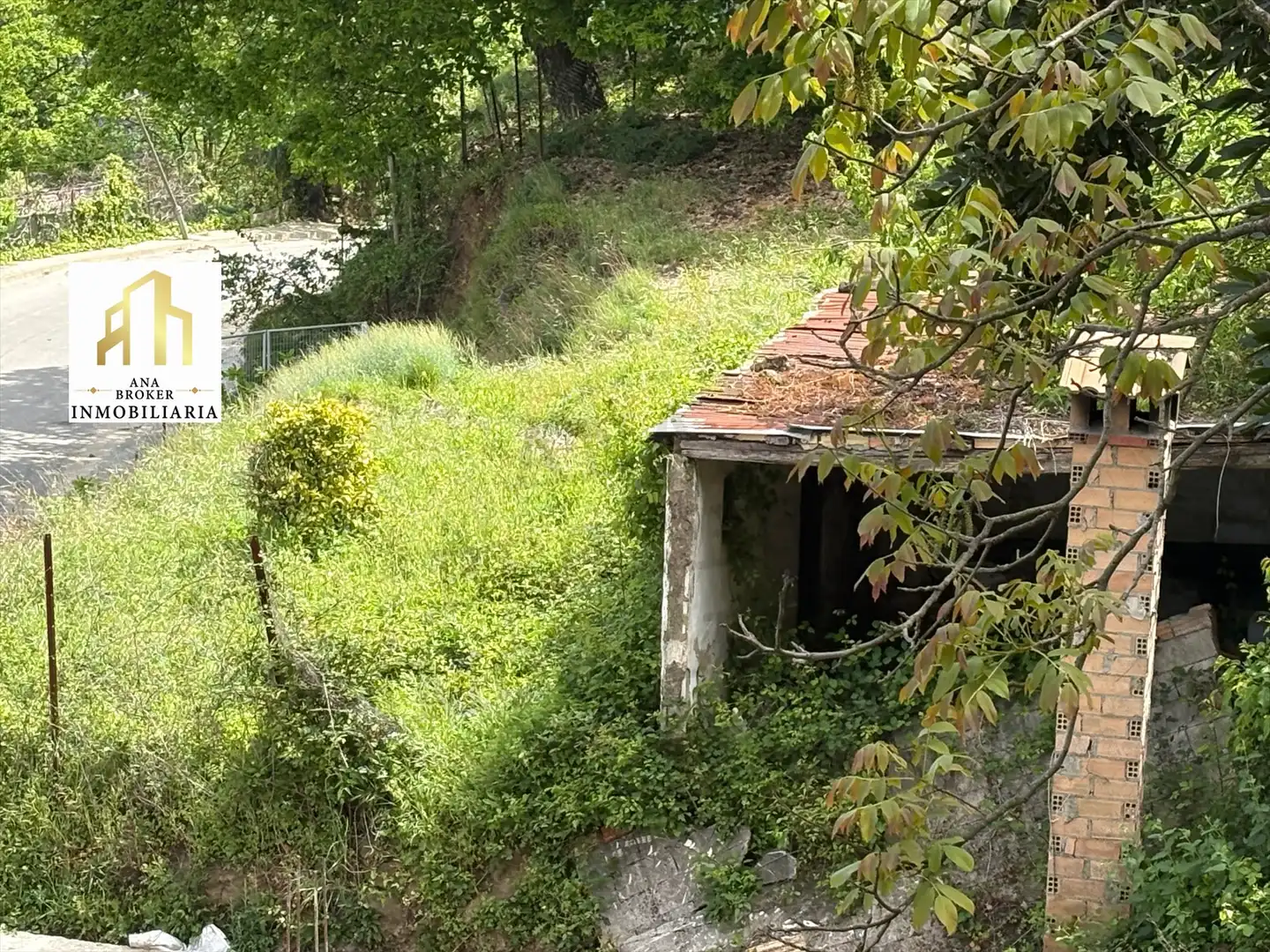 Residencial en venda en Pujerra