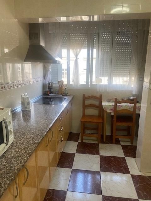 Cocina de Piso en venta en  Sevilla Capital con Terraza