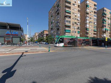 Pis amb balcó en venda a Calle Palencia