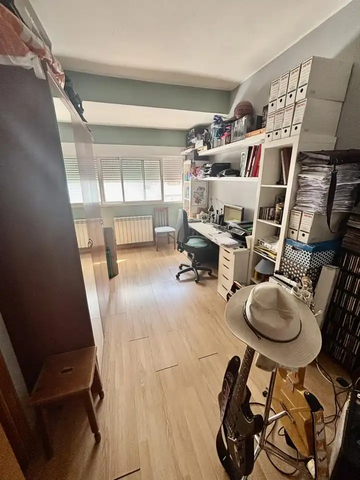 Flat for sale in Zaragoza  with Air Conditioner, Heating and Balcony