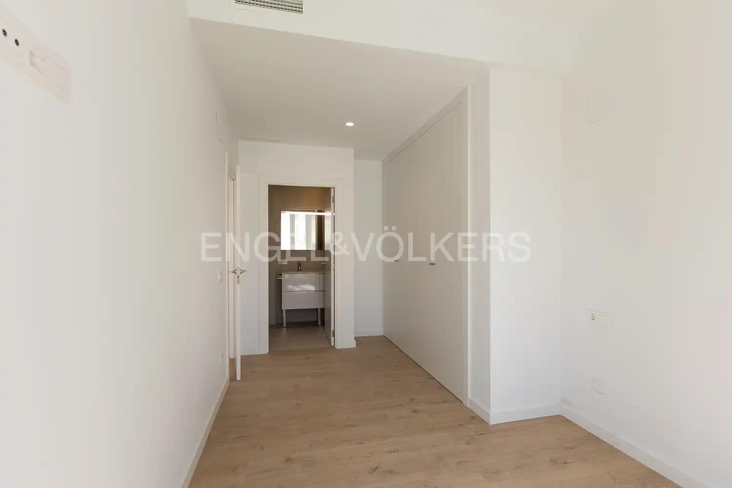 Habitación de Piso de alquiler en Valencia con Aire acondicionado, Calefacción y Parquet
