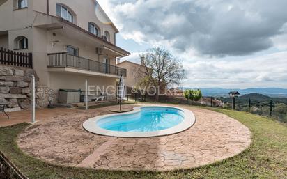 Vista exterior de Casa o xalet en venda en Bigues i Riells amb Aire condicionat, Piscina i Balcó