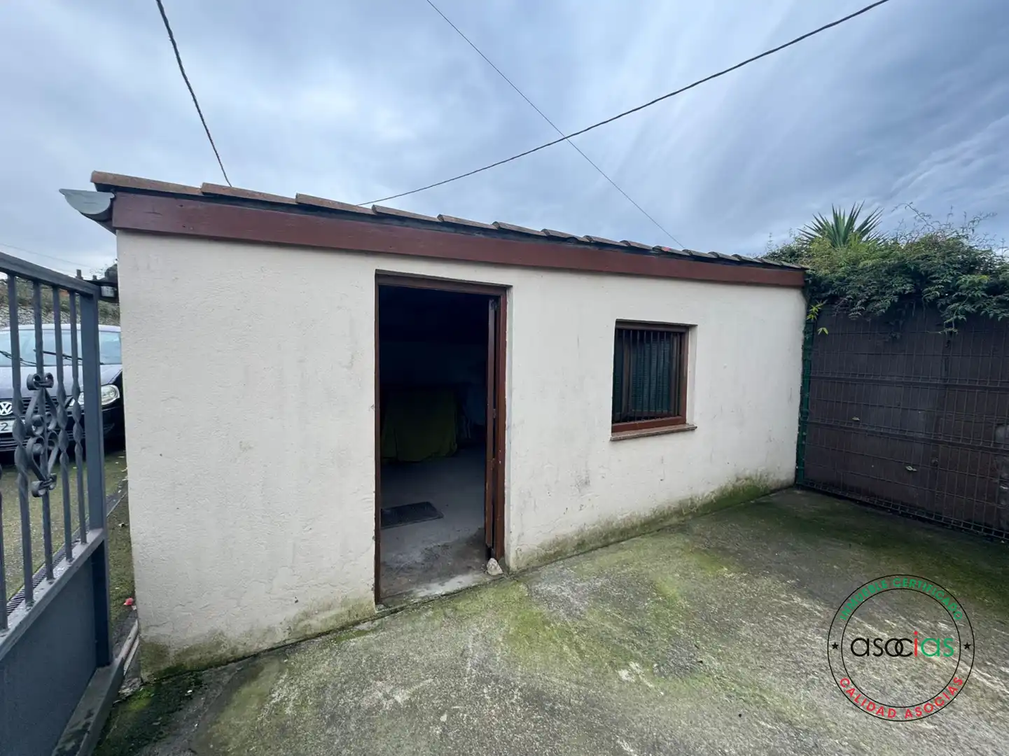 Vista exterior de Casa adosada en venta en Gijón  con Calefacción y Jardín privado