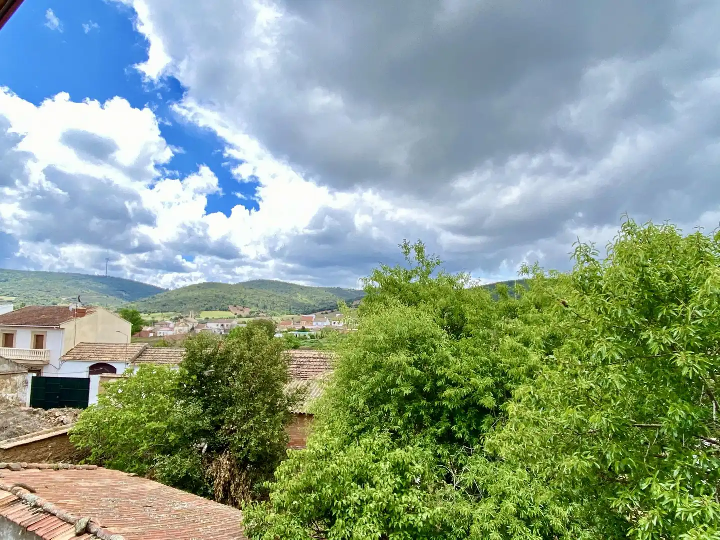 Vista exterior de Casa o chalet en venta en Los Cortijos  con Calefacción, Terraza y Trastero