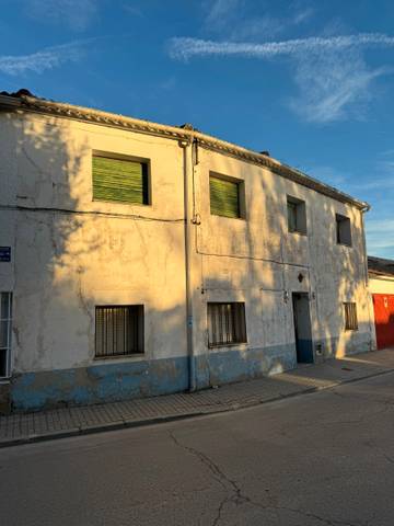 Casa adosada en Venta en Calle Calvario, 9 en Valdetorres de Jarama