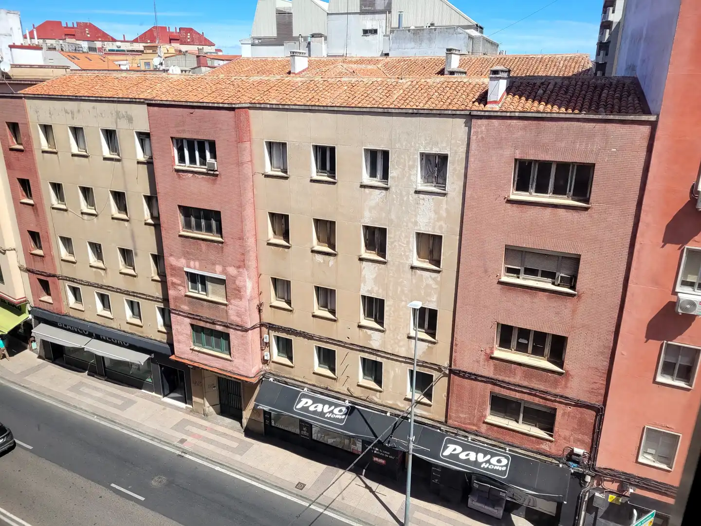 Vista exterior de Piso en venta en Cáceres