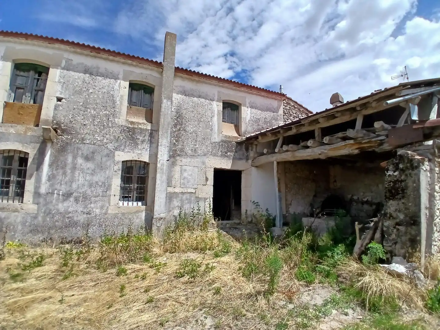Vista exterior de Casa o xalet en venda en Olombrada amb Jardí privat